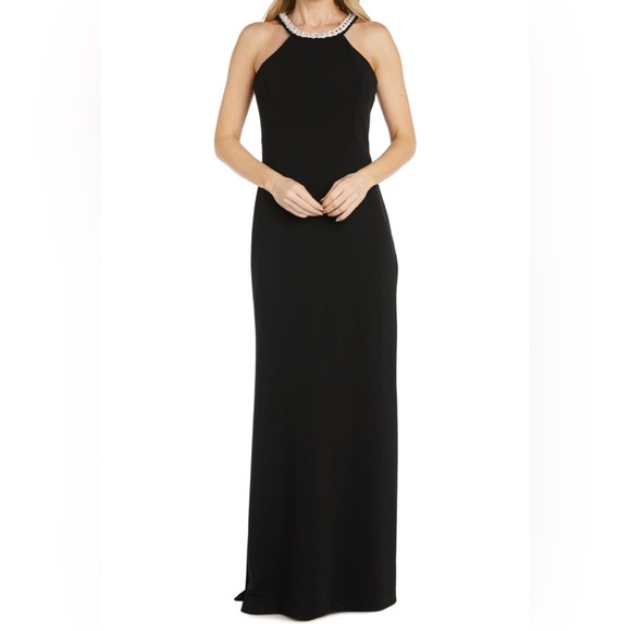 Night Way Collections Dresses & Skirts - NIGHTWAY Elegant Evening Gown W/Rhinestone Halter Neckline